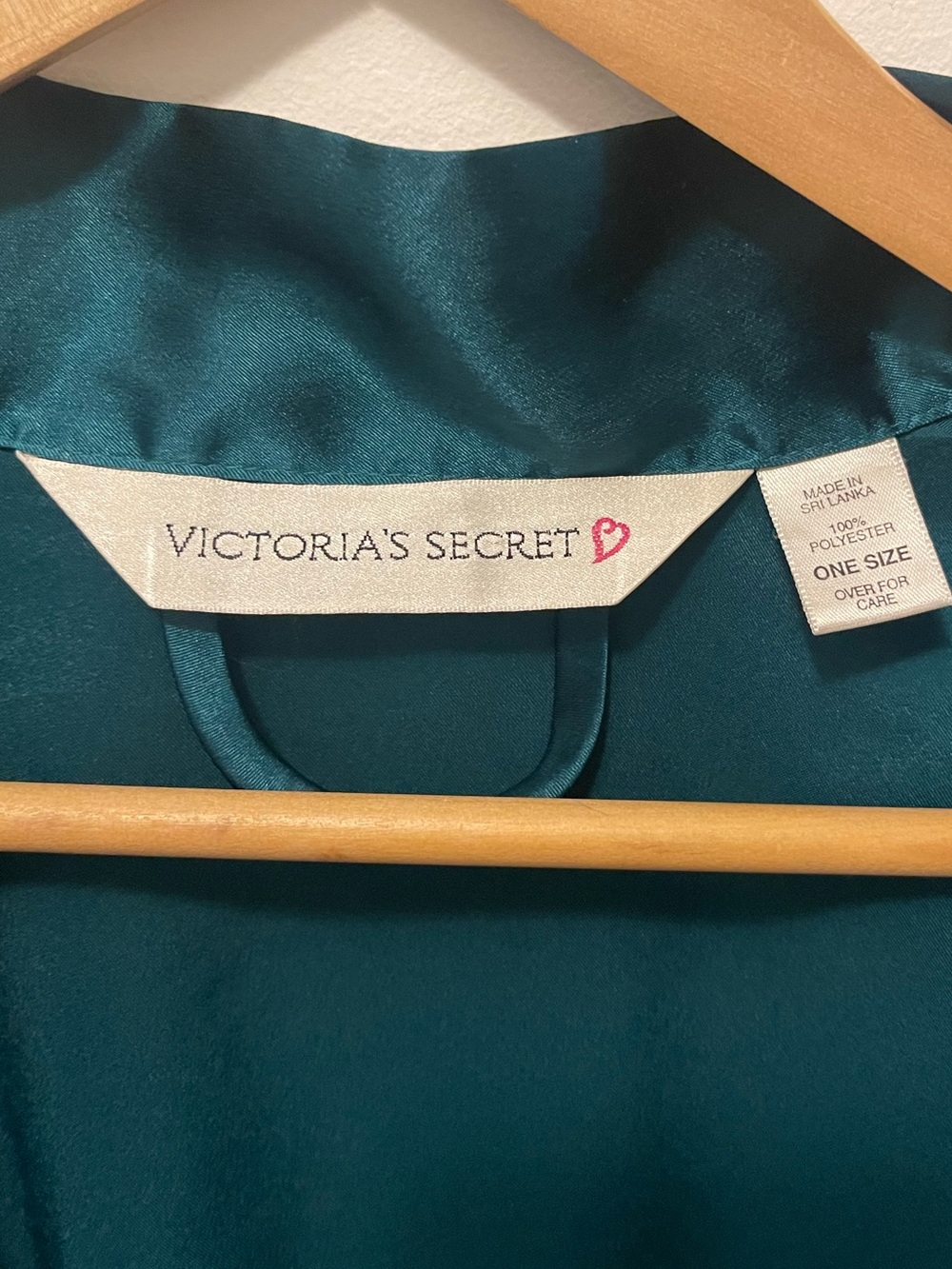 Victoria's Secret Dark Green Satin Short Kimono Robe with Waist Tie - Picture 7 of 8